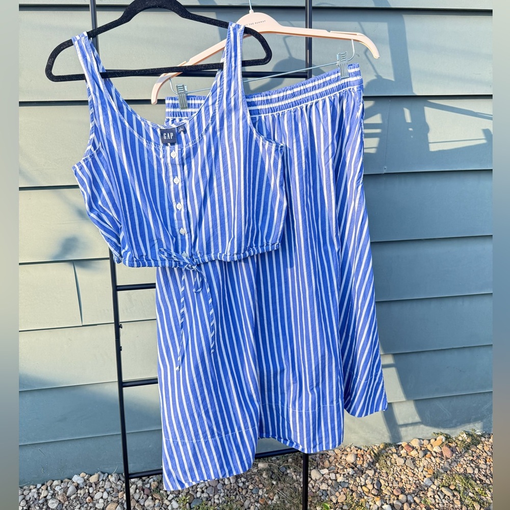 EUC GAP SET SZ L blueWhite Striped poplin Crop Top and Skirt Set
